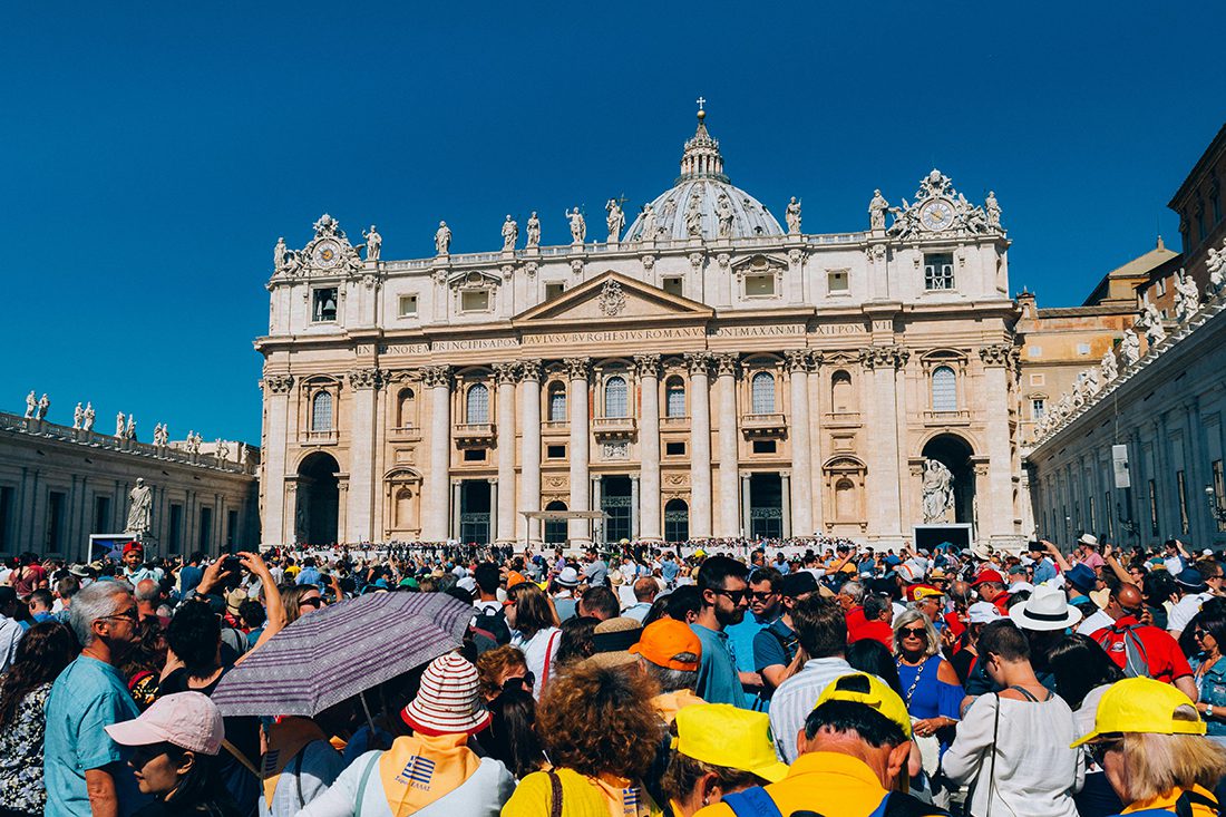 Fumaça branca: Igreja Católica tem novo Papa
