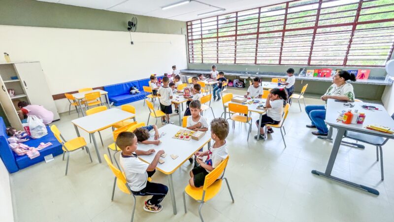 Prefeitura reforça autonomia financeira das escolas com R$ 116 milhões para manutenção, projetos e melhorias
