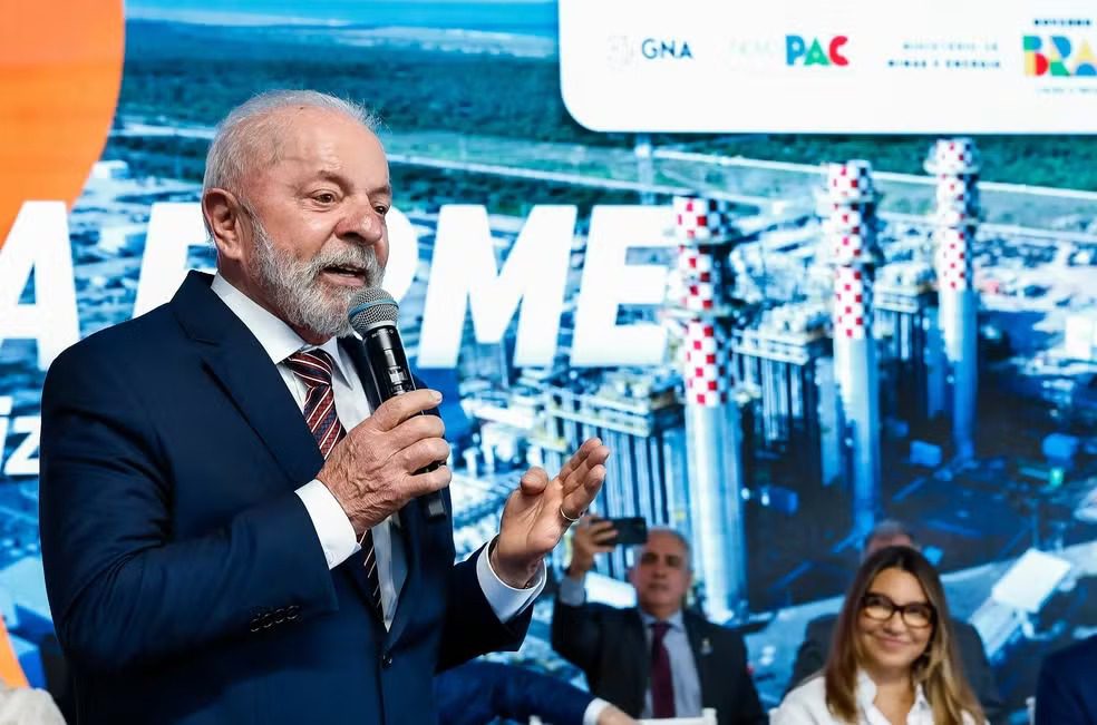 Lula sinaliza abertura para diálogo direto com Trump sobre tarifas contra o Brasil