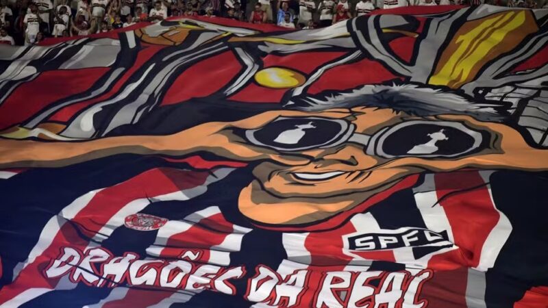 Recorde de Público: São Paulo Atrai 55 Mil Torcedores em Jogo Contra o Palmeiras