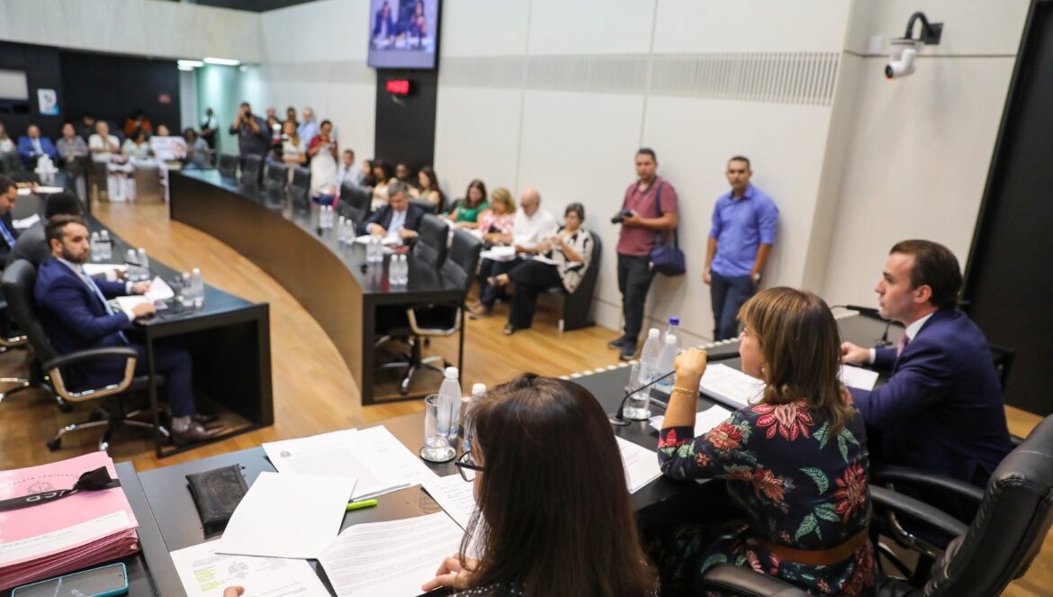 Projeto de bolsa-auxílio para universitários é autorizado pela Comissão de Educação e Cultura da Alesp