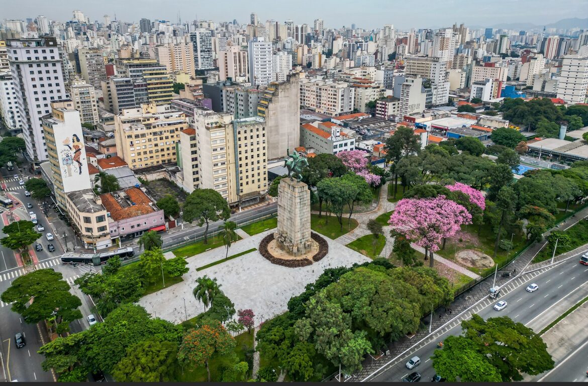 Prefeitura transforma Praça Princesa Isabel em parque e devolve à cidade área totalmente revitalizada