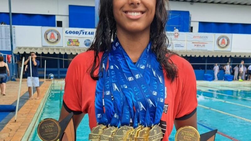 Atleta do Programa Talento Esportivo, Sophia Isidoro é a mais nova máquina de ganhar medalhas da natação brasileira