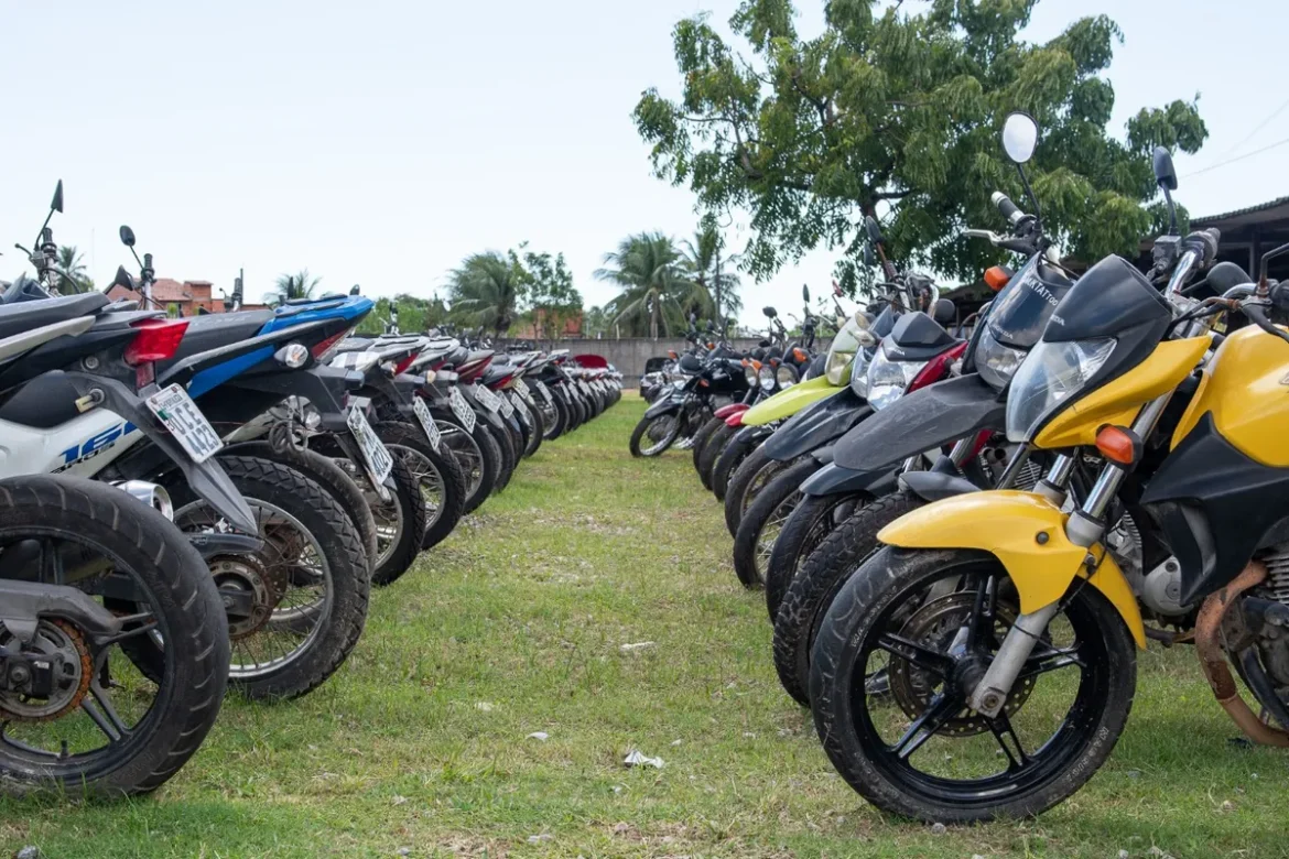 Leilão de 221 lotes de motos, com preços a partir de R$ 1.600, é realizado pelo Detran-SP em Mauá