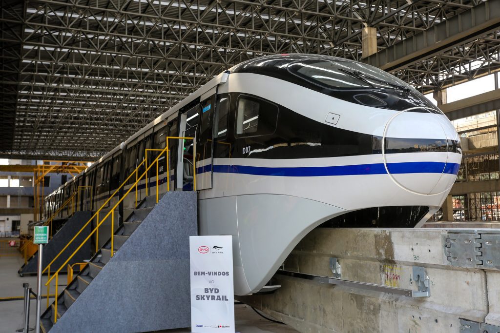 Chegada do primeiro trem da Linha 17-Ouro marca avanços na expansão da rede do Metrô em 2024