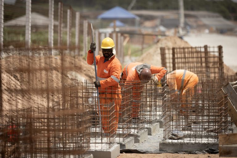 Número de vagas de emprego para o setor de construção civil cresce 30% em SP