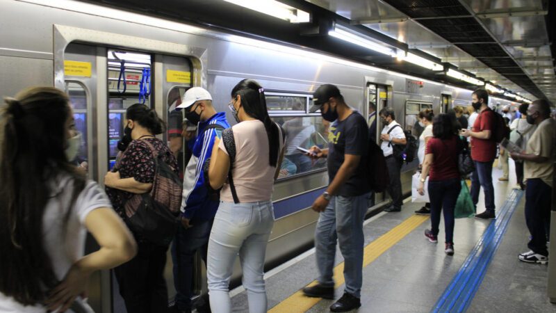 Tarifas dos trens e metrô em SP serão reajustadas a partir de 6 de janeiro