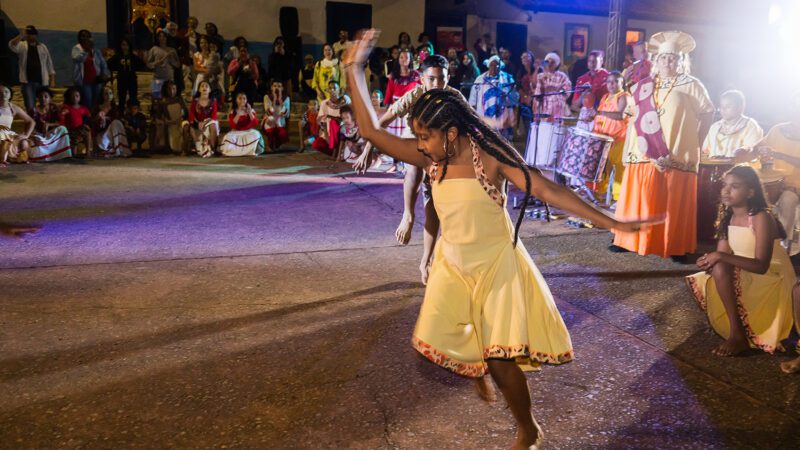 Carapicuíba recebeu projeto ‘Raízes: identidade e cultura negra’, uma iniciativa para valorizar as culturas afros nas escolas