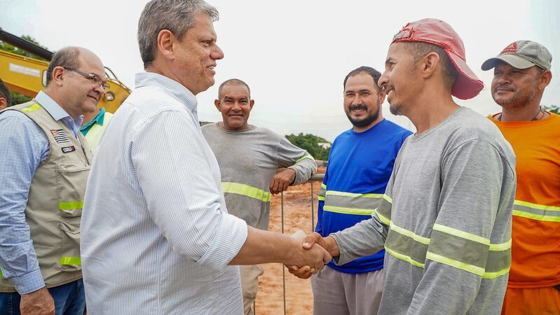 Governo de SP anuncia moradias para 100 famílias removidas das margens de rodovia em Campinas